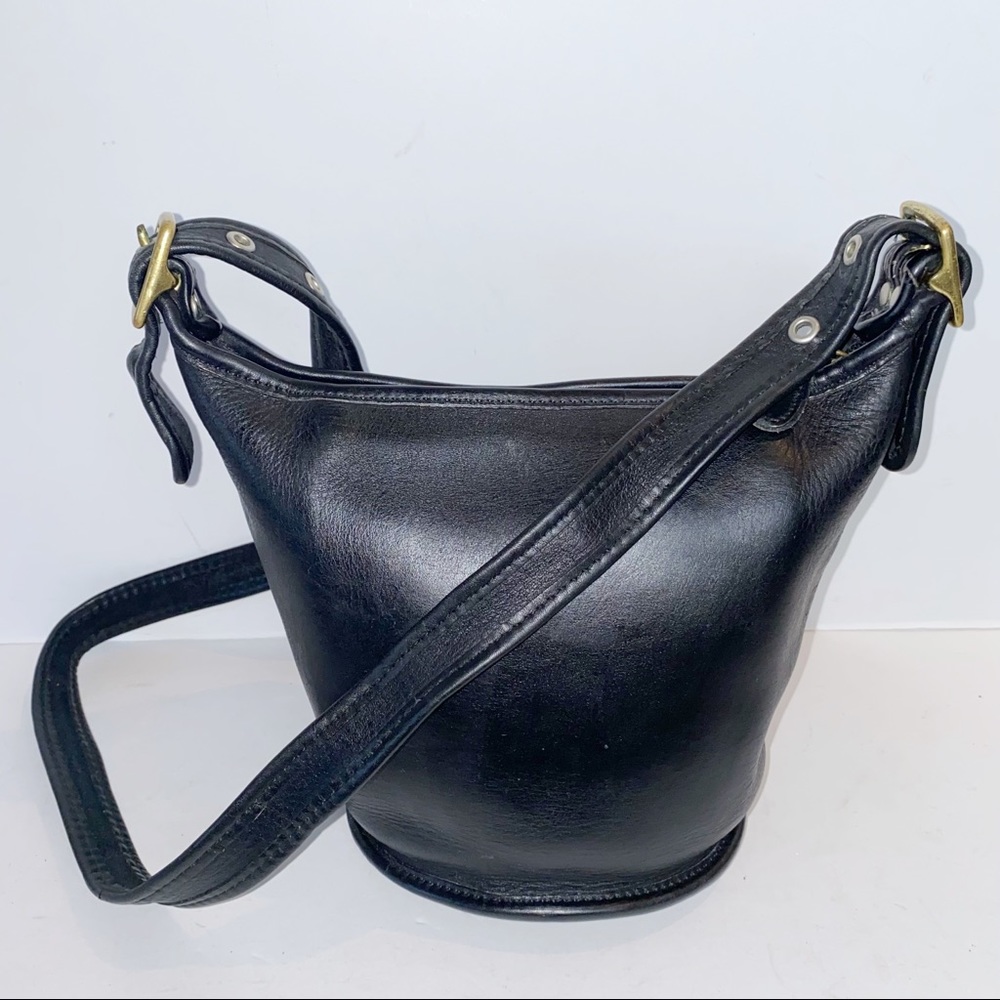 Vintage Coach | Small Duffle Crossbody Black Bag